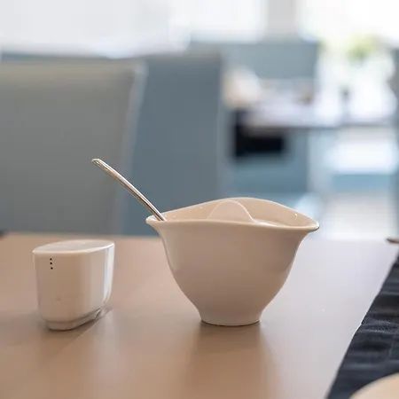 Boardinghouse By M&k Hotel