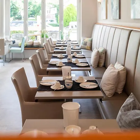 Boardinghouse By M&k 3*