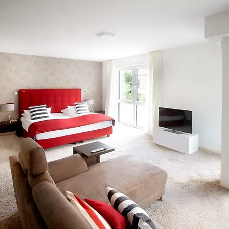 Boardinghouse By M&k 3*