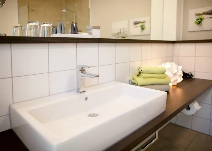 Boardinghouse By M&k 3*